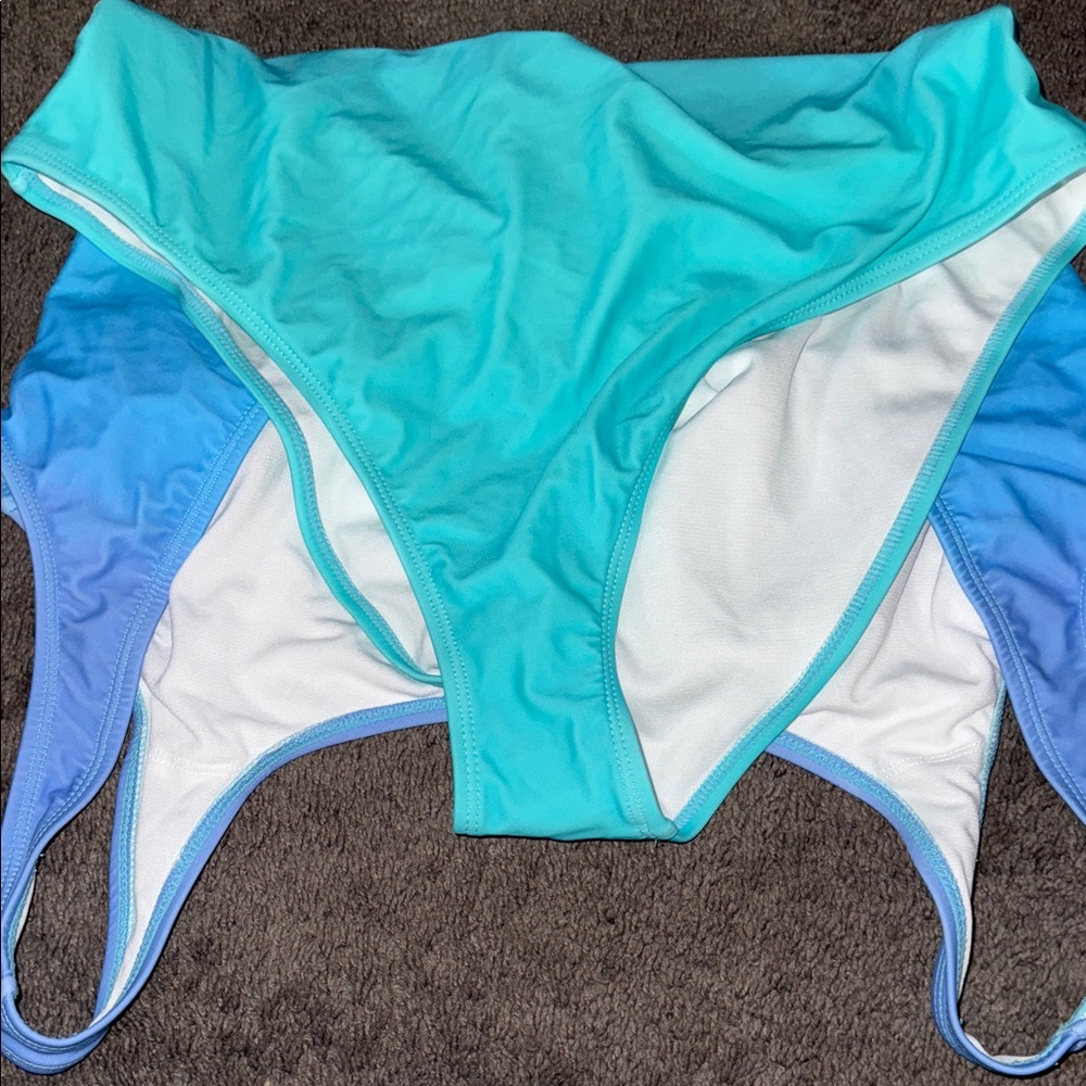 Decree Girls Blue to Aqua Gradient One-Piece - Picture 3 of 5